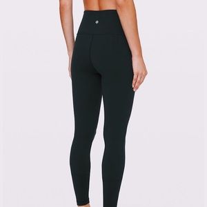 Black full leg lulu lemon leggings